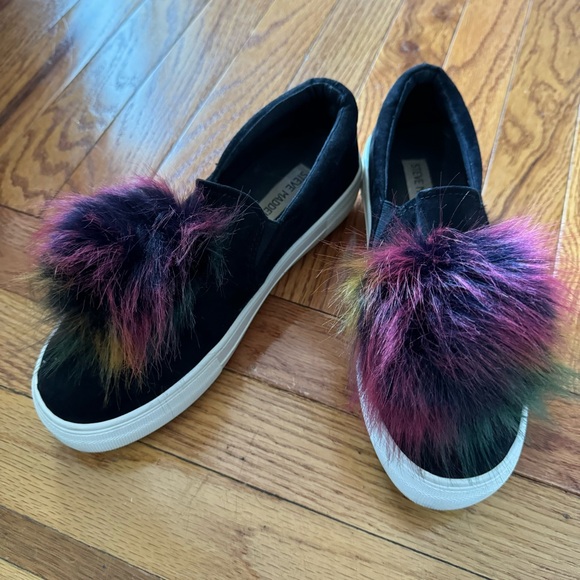 Steve Madden Shoes - Steve Madden slip on sneakers